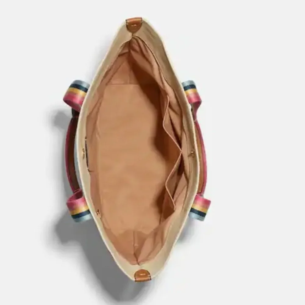 Coach Tote With Dreamy Veggie Horse And Carriage Natural Multi - Picture 3 of 16